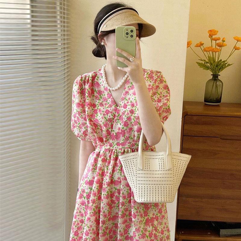 Korean chic summer French sweet V-neck lace-up waist puff sleeve floral maxi dress