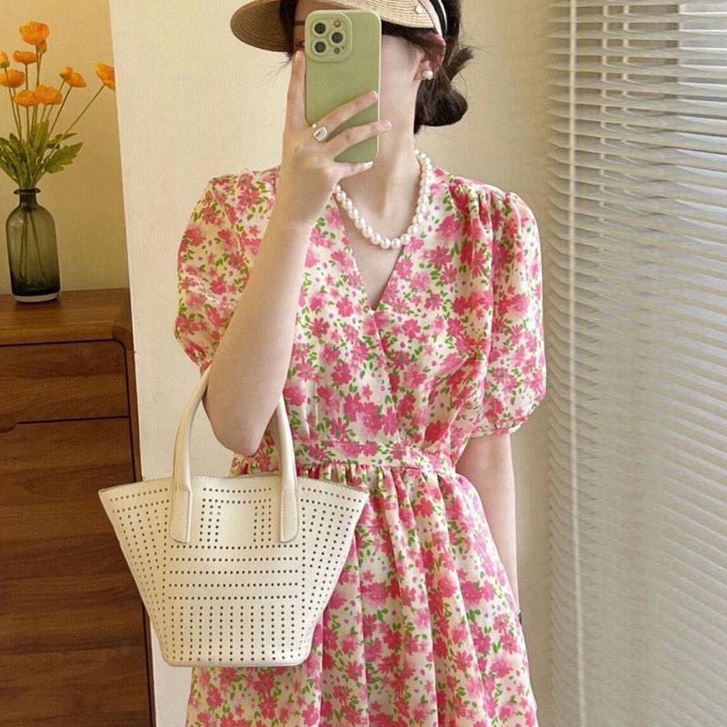 Korean chic summer French sweet V-neck lace-up waist puff sleeve floral maxi dress