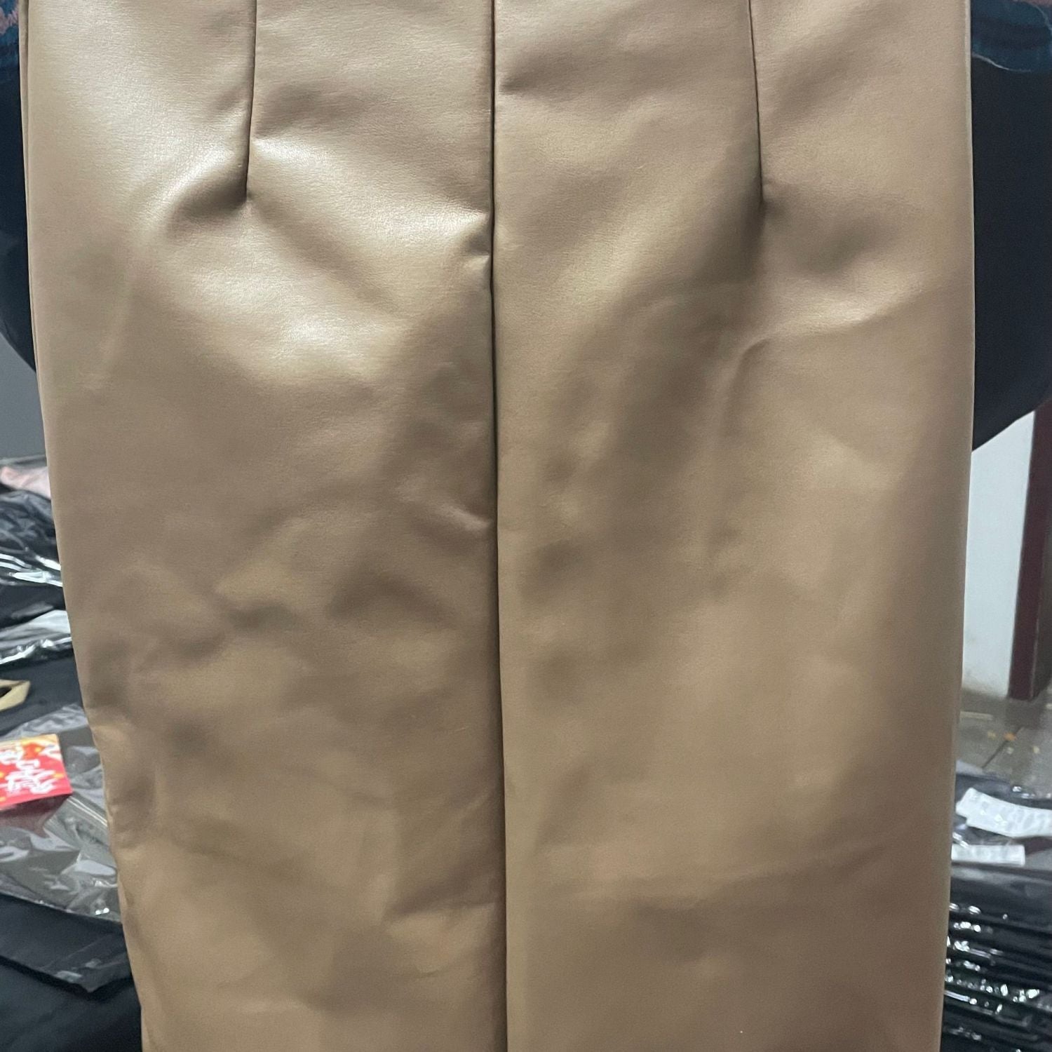 High-Waist Classic Leather Skirt for Women: Winter Mid-Length, Slimming Design with Hip-Covering Slit