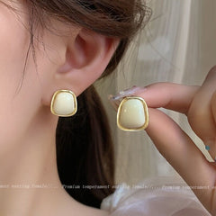 Simple and versatile pearl earrings new trendy Internet celebrity temperament earrings