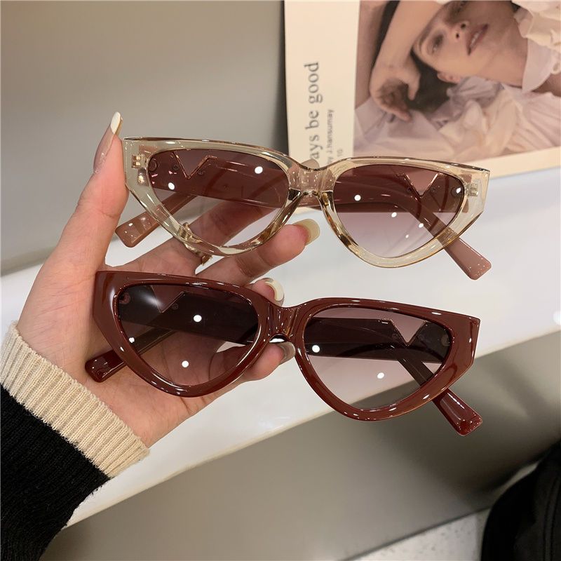 Cat Eye Slim Frame High-End Street Photography Sunglasses for Women