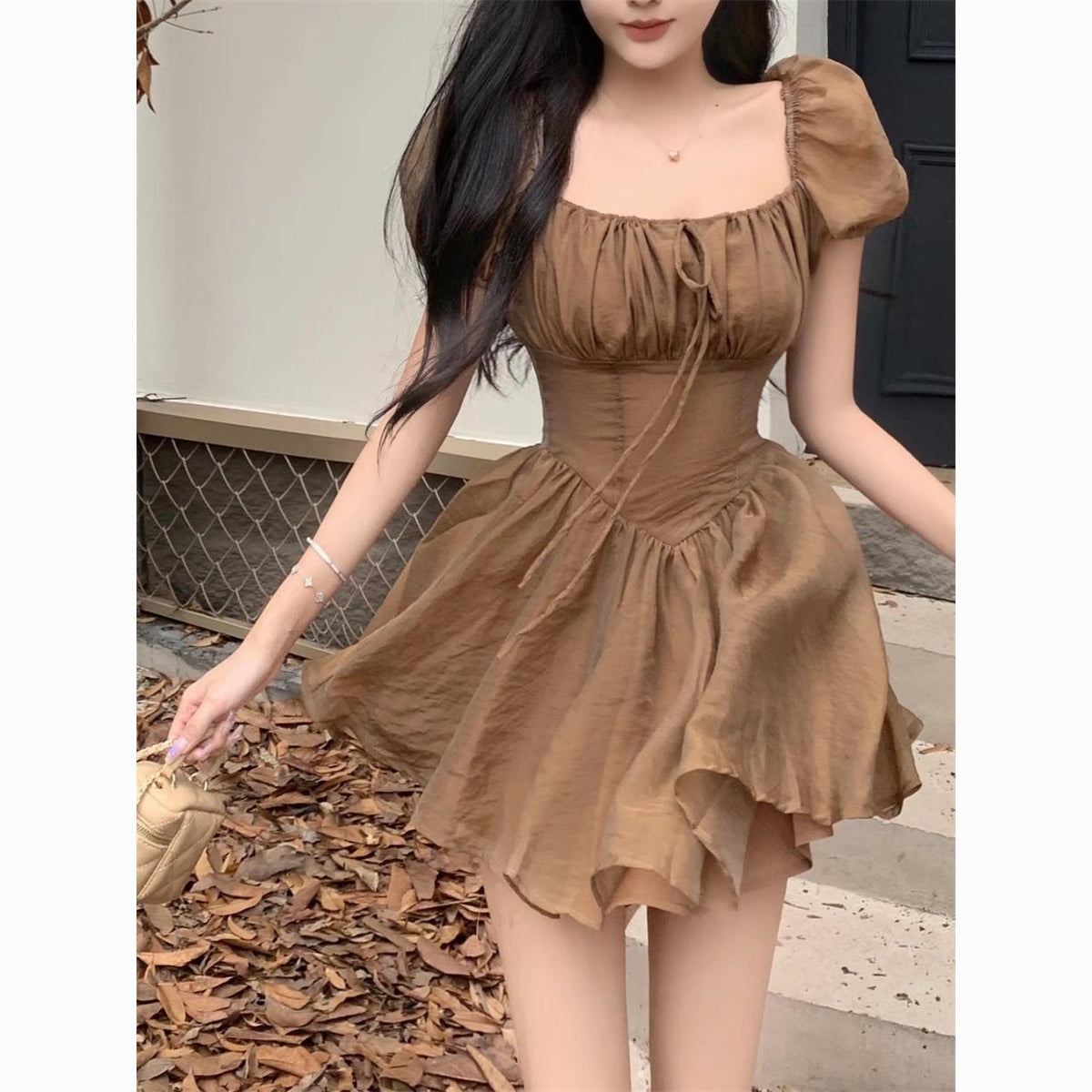 Brown Square Neck Puff Sleeve Small Retro Waist Slimming Hot Girl Short dress