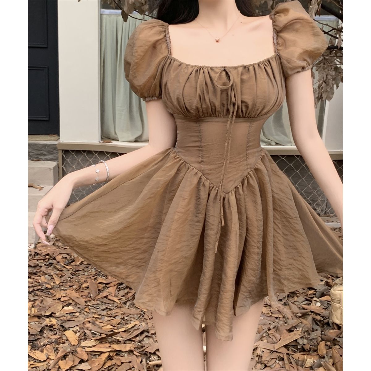 Brown Square Neck Puff Sleeve Small Retro Waist Slimming Hot Girl Short dress