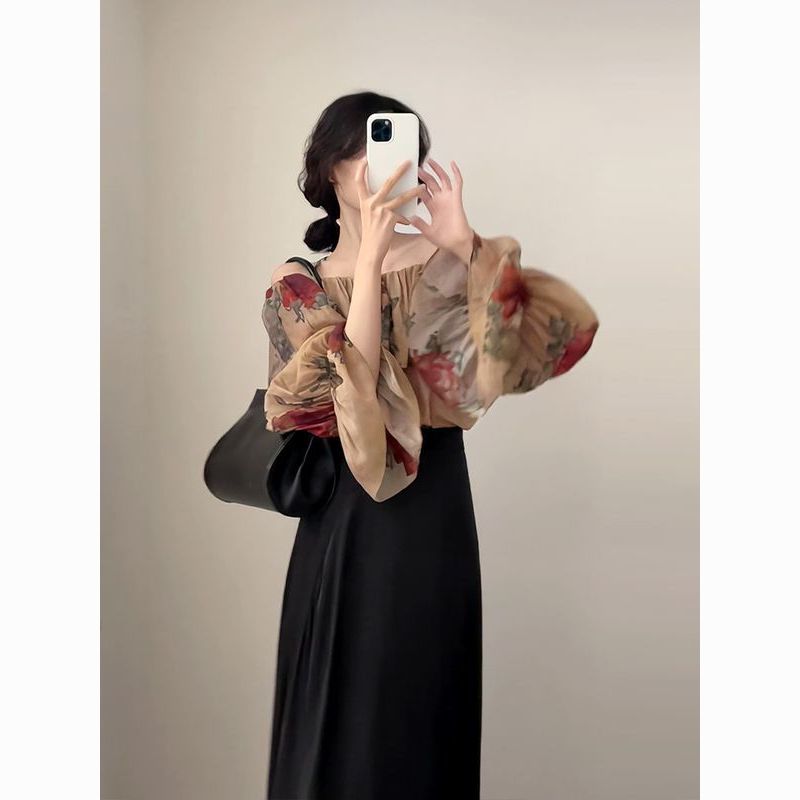 One-line collar off-shoulder printed chiffon loose slimming chic trumpet sleeve top