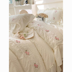 French retro floral embroidered seersucker fabric washed cotton bed sheets four-piece set with quilt cover | Aesthetic bedding