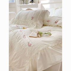 French retro floral embroidered seersucker fabric washed cotton bed sheets four-piece set with quilt cover | Aesthetic bedding