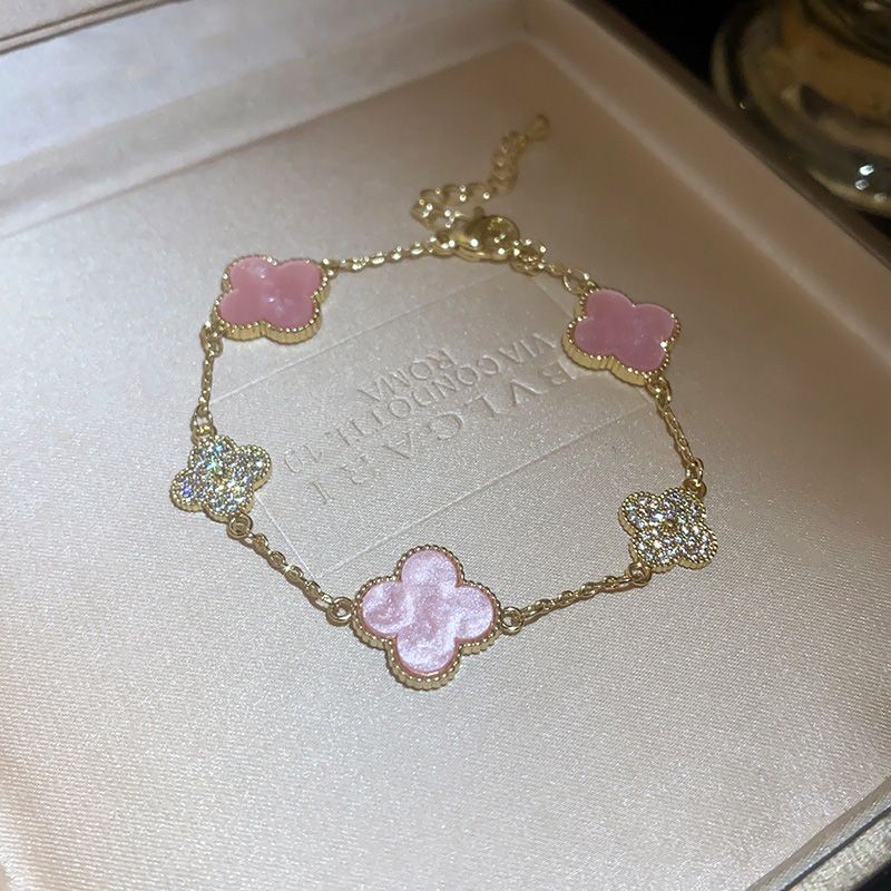 Clover Pink Mother-of-Pearl Bracelet – Elegant Light Luxury Sweet Jewelry for Women