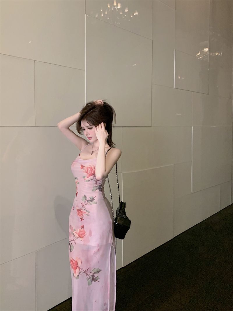 French retro floral spaghetti strap dress  summer sweet hottie slim-fit mid-length dress