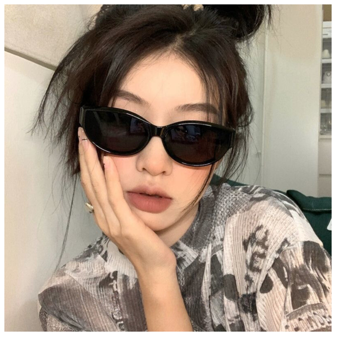 High-End Cat-Eye GM Sunglasses for Women - Vintage-Inspired Black Cycling & Outdoor Sunglasses, Trendy Small Frame.