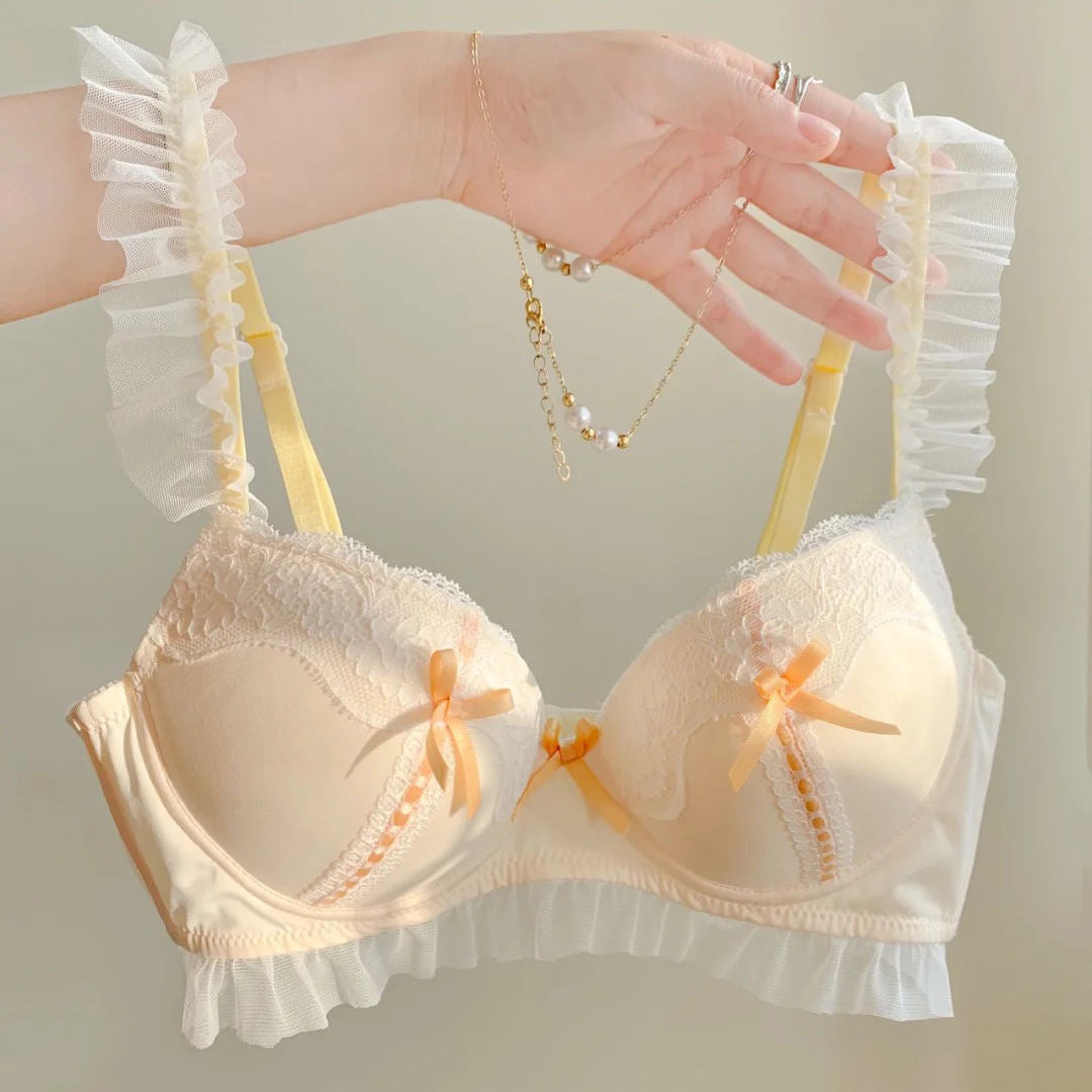 Lolita girl's underwear small breasts gathered to prevent sagging breasts not empty cup comfortable breathable bra set