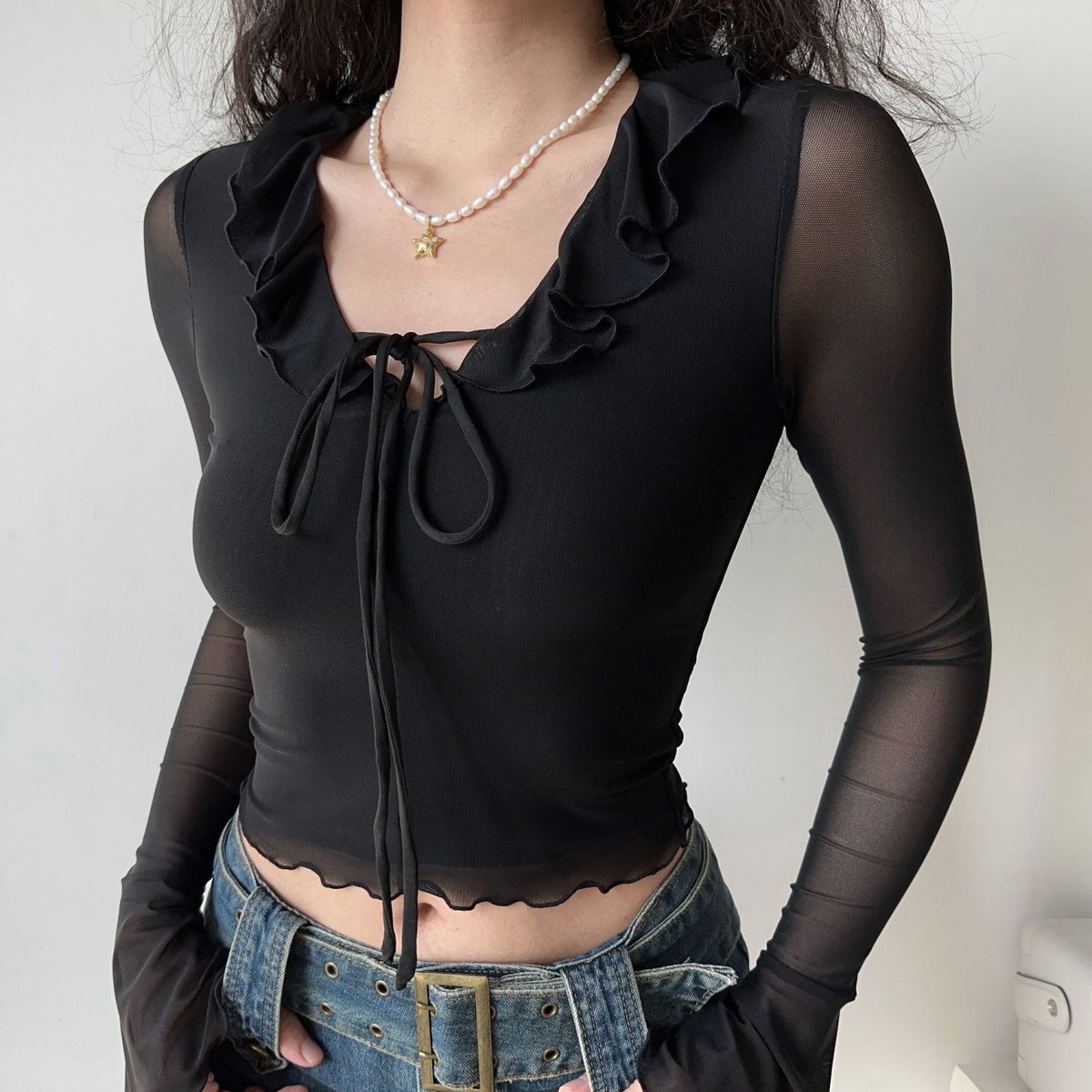 V-neck ruffled lace-up black mesh long-sleeved feminine slim crop top