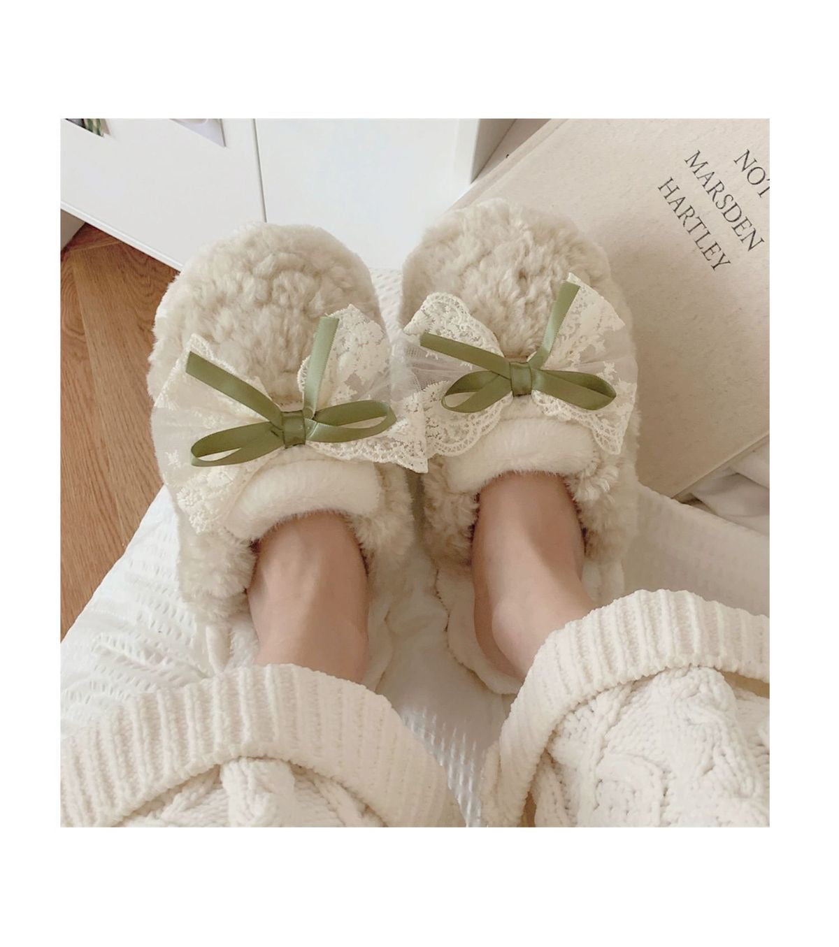 Women's Winter Bow Cotton Slippers – Warm, Non-Slip, Thick-Soled Indoor Shoes