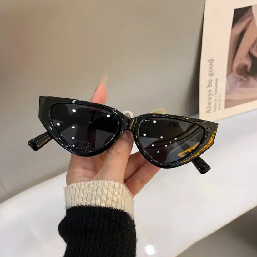 Cat Eye Slim Frame High-End Street Photography Sunglasses for Women