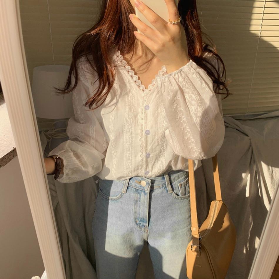 Korean White lace embroidered v-neck loose shirt