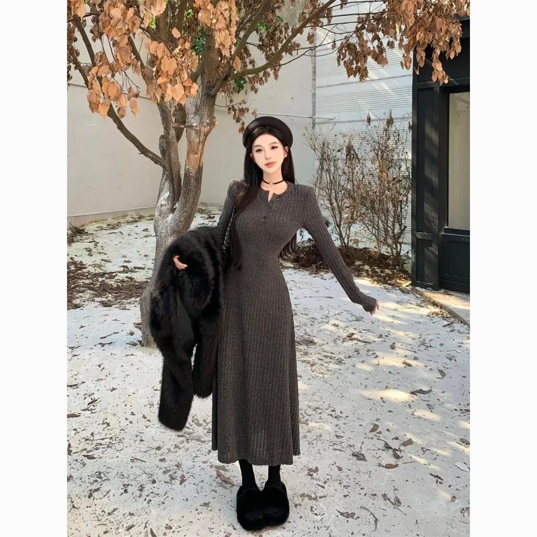 Women's Slim Fit Solid Color Knit Dress - V-Neck French Style Waist-Cinching Midi Dress