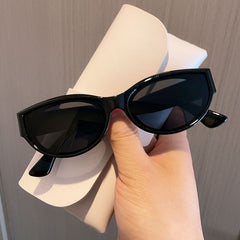 High-End Cat-Eye GM Sunglasses for Women - Vintage-Inspired Black Cycling & Outdoor Sunglasses, Trendy Small Frame.