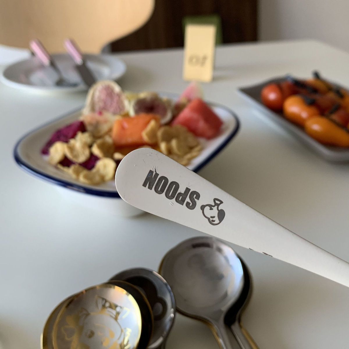 Creative Stainless Steel Round Snoopy Engraved Spoon - Ins-Style Tableware for Desserts & Meals