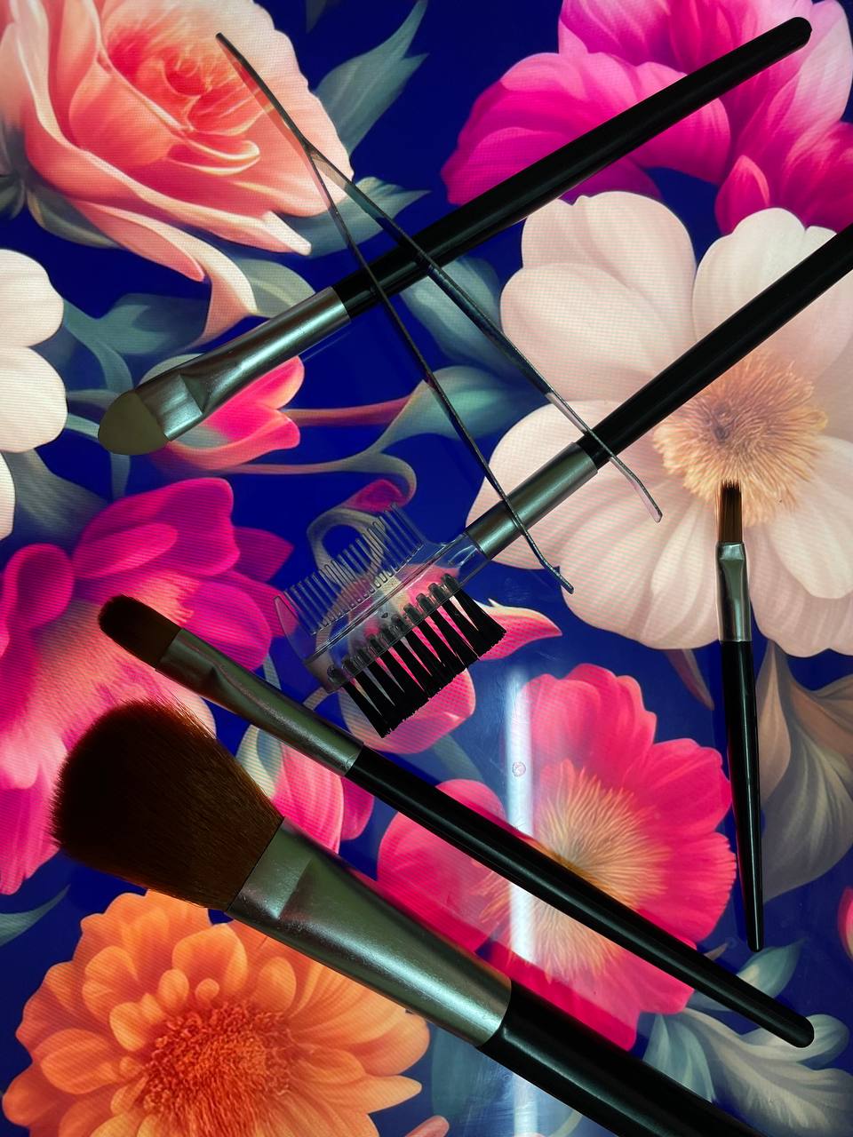 Unlock Your Beauty: Must-Have Makeup Brush Combo for Effortless Glamour