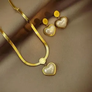 Vintage Pearl Necklace - Tarnish-Free Titanium Steel Light Luxury Jewelry