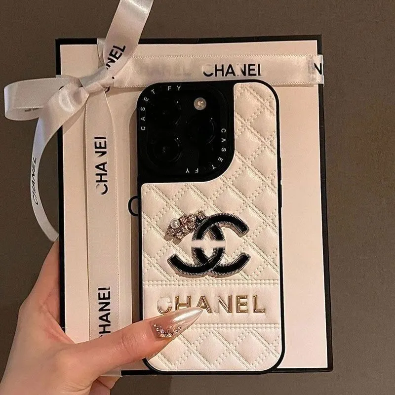 13406196080034608 Luxury Quilted Leather iPhone Case – High-End Personalized Designer-Inspired Cover - Image 1