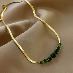 Minimal Luxury Titanium Steel Collarbone Necklace Elegant Design