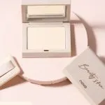 Novo Powder Perfection: Oil Control, Long-lasting Makeup, Concealer, Waterproof Brilliance in a Dual Dry and Wet Formula