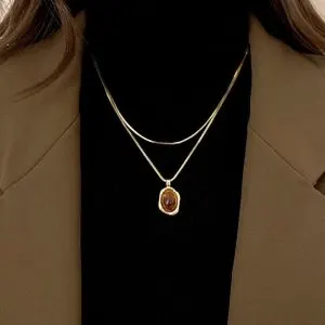 Amber Layered Gold Sweater Necklace for Women – Elegant Fall Winter Fashion Jewelry