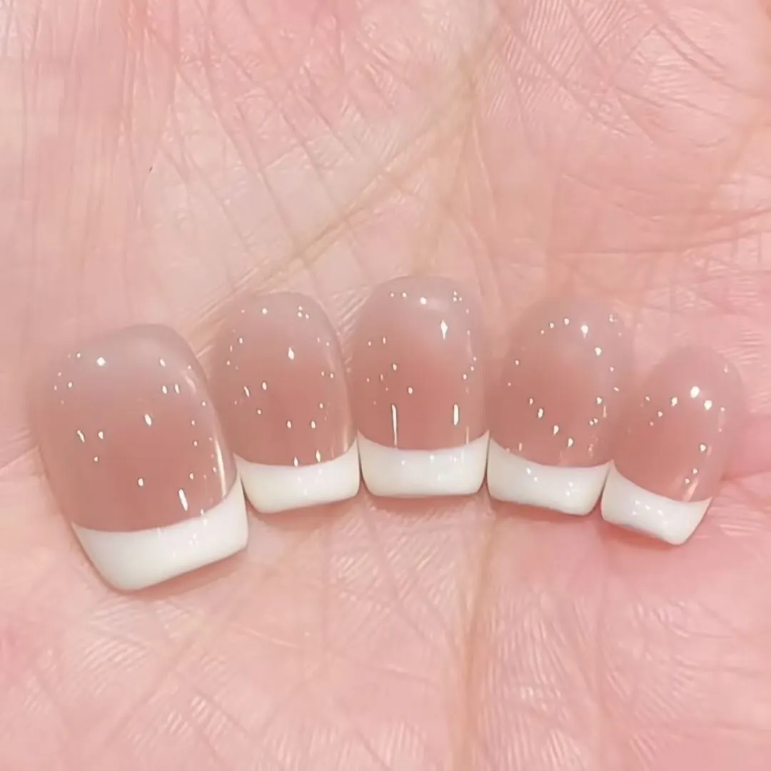 Strawberry Milk French Press-On Nails