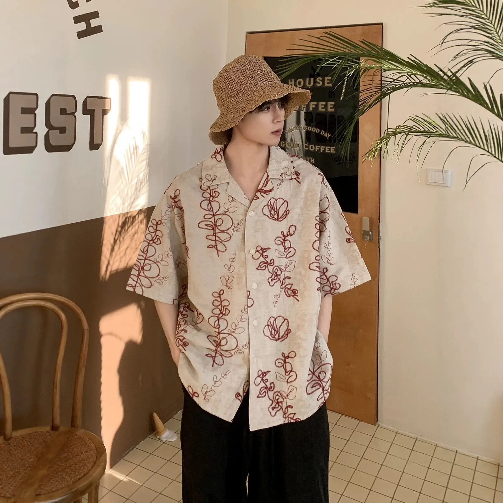 Main Images6 Vintage Embroidered Short Sleeve Shirt - Image 1