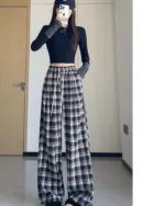 Vintage Plaid Wide Leg Pants - Image 4