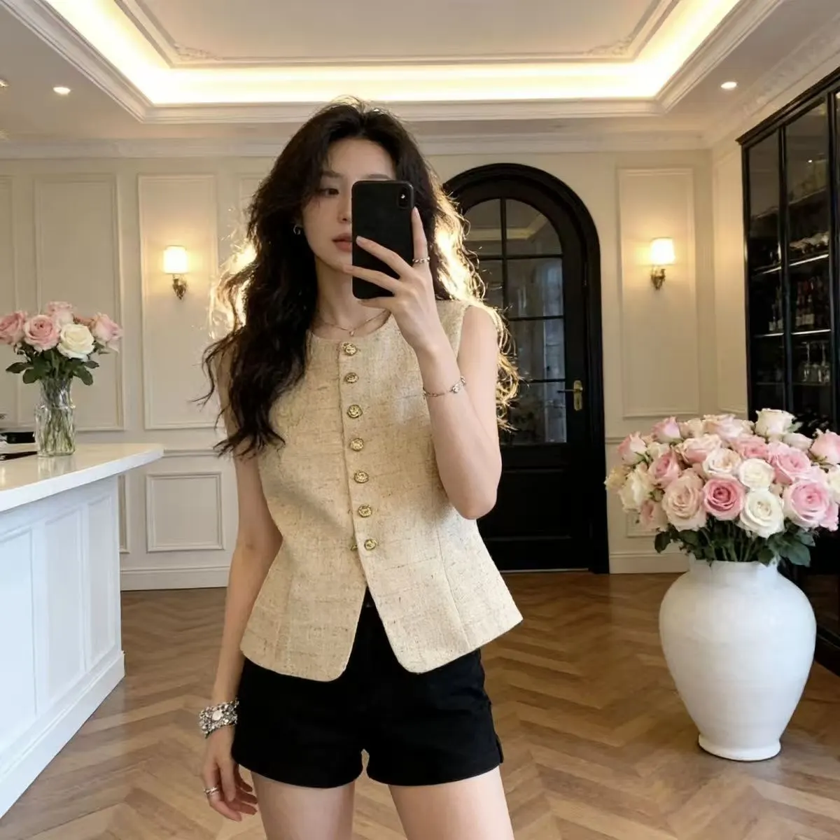 Weixin Image_2026-07-30_124717_370 Women's French Old Money Waist-Cinched Sleeveless Tweed Vest Top - Image 1