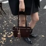 Minimalist Large Capacity Shoulder Bag - Image 5