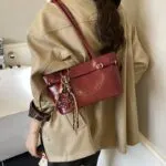 Minimalist Large Capacity Shoulder Bag - Image 8