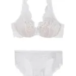Lace Deep V Underwire Lift Bra & Panty Set - Image 10