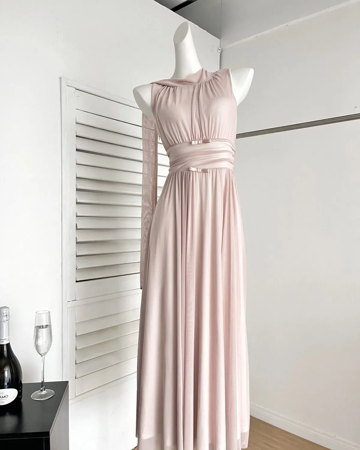 Weixin Image_2026-08-09_130409_859 Elegant Waist-Defined Maxi Dress - Image 1