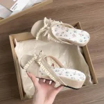 Women’s Floral Bow Platform Slides - Image 4