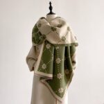 YILIAN Elegant Daisy Double-Sided Cashmere-Feel Scarf