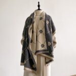 YILIAN Elegant Daisy Double-Sided Cashmere-Feel Scarf - Image 8