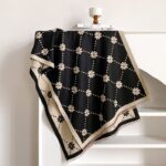 YILIAN Elegant Daisy Double-Sided Cashmere-Feel Scarf - Image 10