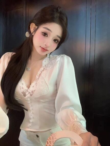 V-Neck Lace Satin Slim-Fit Crop Top